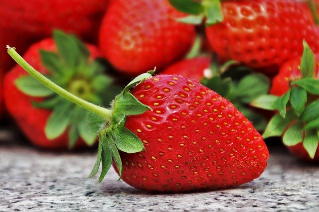 strawberries boosts immunity